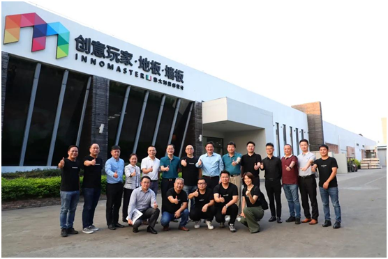 圣象集團董事長率高管蒞臨創意玩家 參觀交流共促發展!